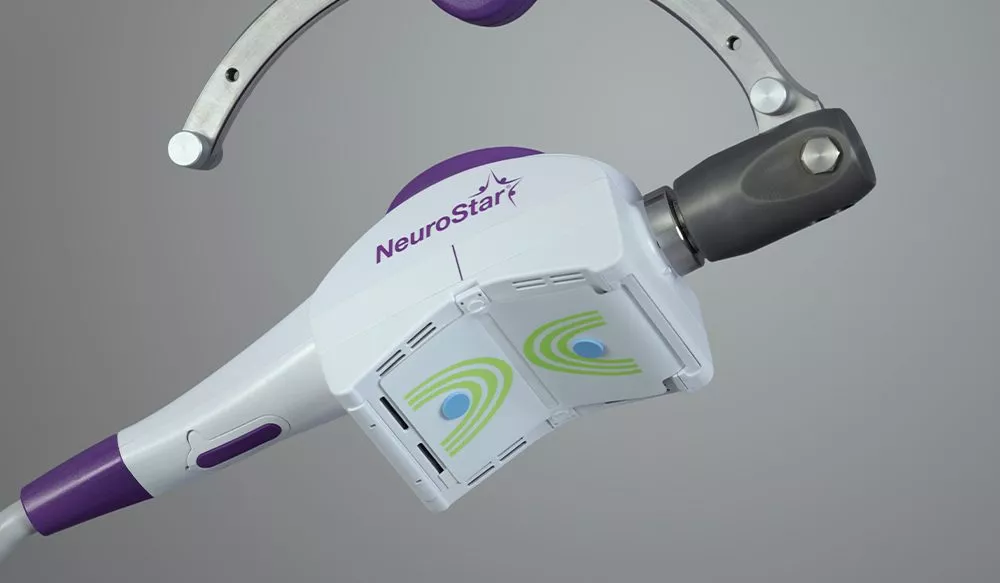 NS handset coil mid 3quarter patient howdoesneurostarworkpage image 1000x583 1 1000x0 c default